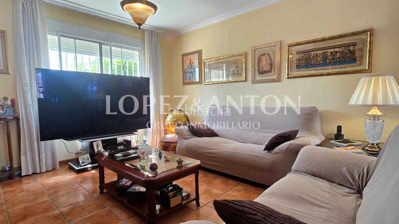 Foto 60f2367b-66fe-4bba-904c-245ffb930044. Chalet con riscaldamento parcheggio piscina in Montealegre Eliana (l´)