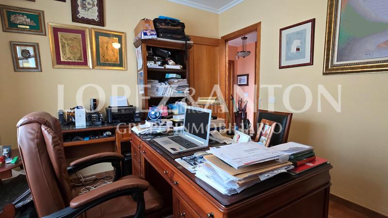 Foto ff104c9f-15e8-42df-8625-c2b58fed8795. Chalet con riscaldamento parcheggio piscina in Montealegre Eliana (l´)