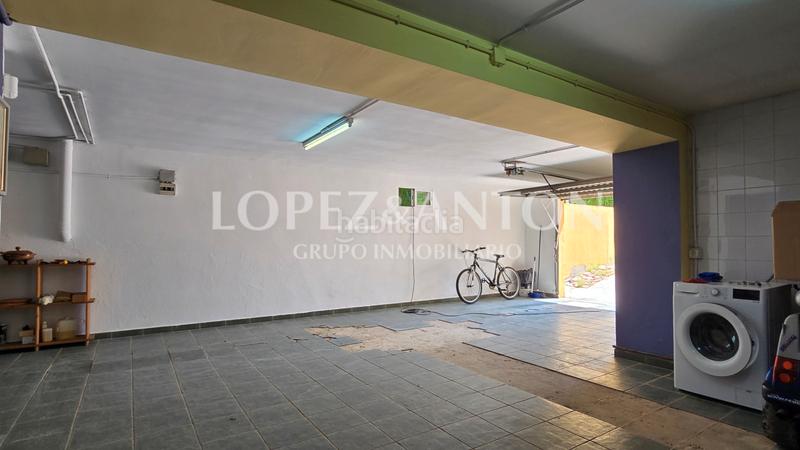 Foto 2bd8edfa-b3c1-4d60-bf50-0e502dcebbcb. Xalet amb xemeneia calefacció aparcament piscina a Eliana (l´)