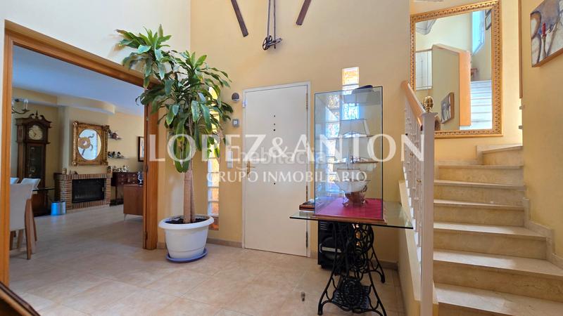 Foto 5024fe8a-3061-4c37-9db2-7582f3cab358. Xalet amb xemeneia calefacció aparcament piscina a Eliana (l´)