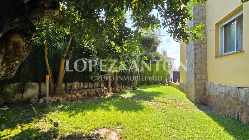 Foto 90c4f758-f416-48a3-bda6-e73561856203. Xalet amb xemeneia calefacció aparcament piscina a Eliana (l´)