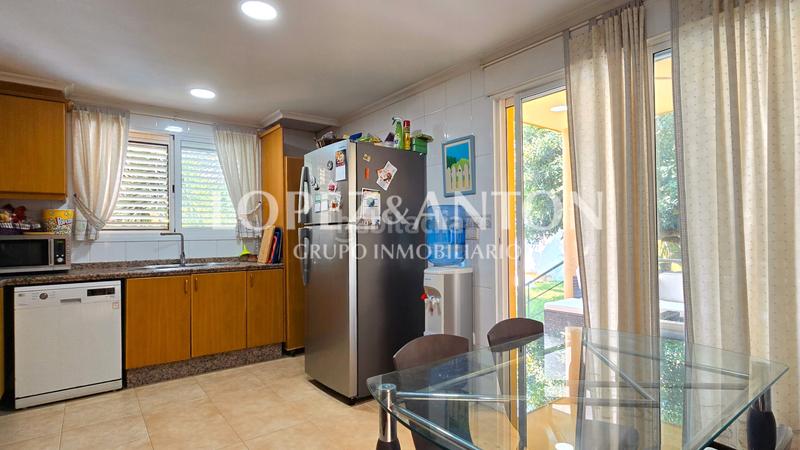 Foto a5d8cd87-2b4b-4652-a349-1a67b025f3db. Xalet amb xemeneia calefacció aparcament piscina a Eliana (l´)