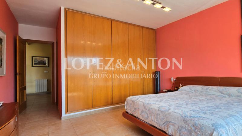 Foto c920aaf8-7421-407c-b7b5-150428a06d65. Xalet amb xemeneia calefacció aparcament piscina a Eliana (l´)