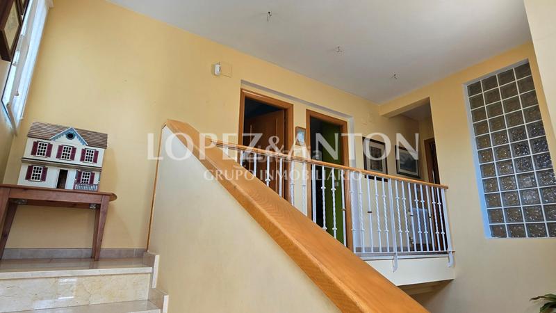 Foto da0d889c-27b0-484c-8dfb-f53d07a4393f. Xalet amb xemeneia calefacció aparcament piscina a Eliana (l´)