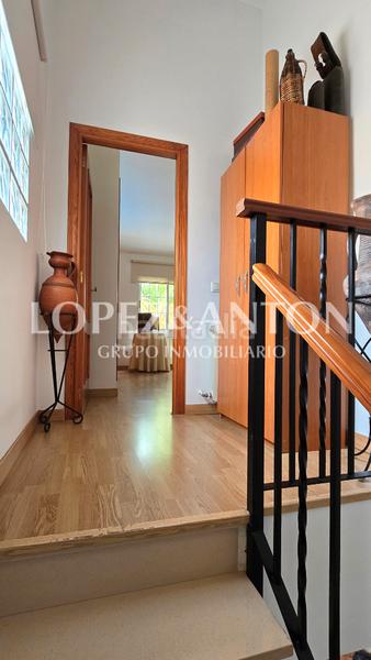 Foto 23bd93c6-eec6-4a13-806c-9caffc6402f1. Chalet mit kamin heizung parking pool in La Conarda Pobla de Vallbona (la)