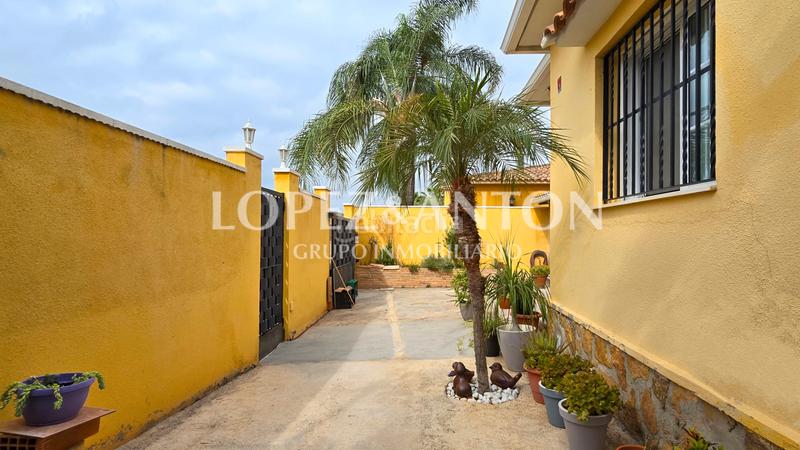 Foto 7dc17a4b-5b9b-4eb9-81c9-765eb65ce515. Chalet mit kamin heizung parking pool in La Conarda Pobla de Vallbona (la)