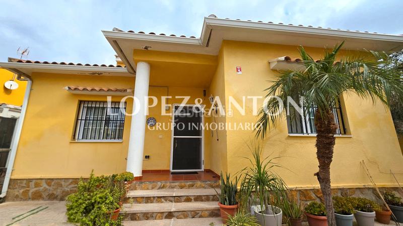 Foto a96d2eb9-3d37-45b1-b601-79a4a718d4d5. Chalet mit kamin heizung parking pool in La Conarda Pobla de Vallbona (la)