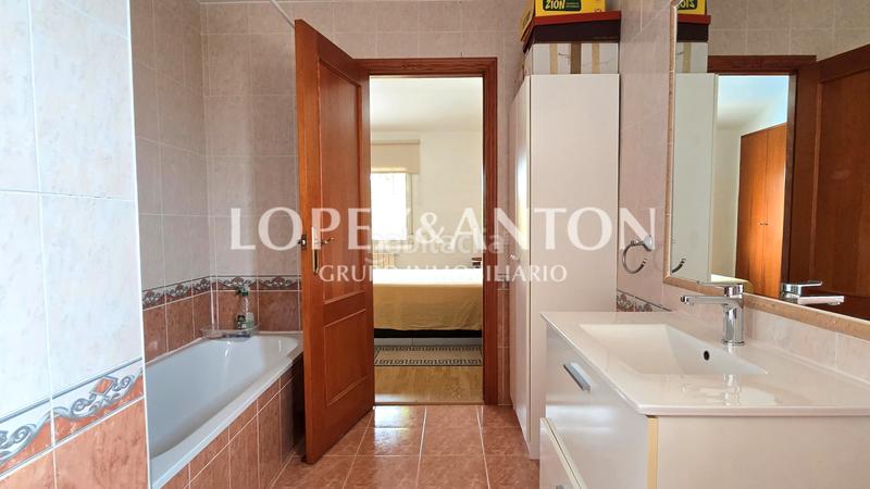 Foto d3afbb29-9637-4e27-8200-18a407fef556. Chalet mit kamin heizung parking pool in La Conarda Pobla de Vallbona (la)