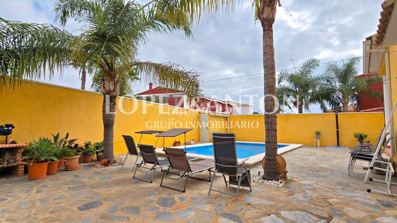 Foto c2ef686c-51d7-4772-83ff-bde72c66e2eb. Chalet with fireplace heating parking pool in La Conarda Pobla de Vallbona (la)