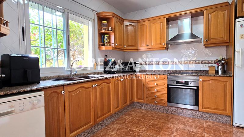 Foto e4185f3d-87ee-414f-8993-f5dc8ad58a3d. Chalet with fireplace heating parking pool in La Conarda Pobla de Vallbona (la)