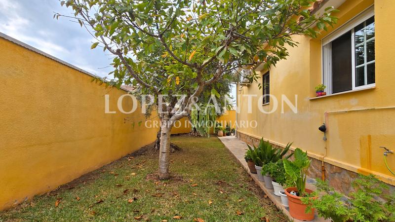 Foto 36a7885d-6a47-41d8-9635-d8465b6282ae. Chalet en La Conarda Pobla de Vallbona (la)