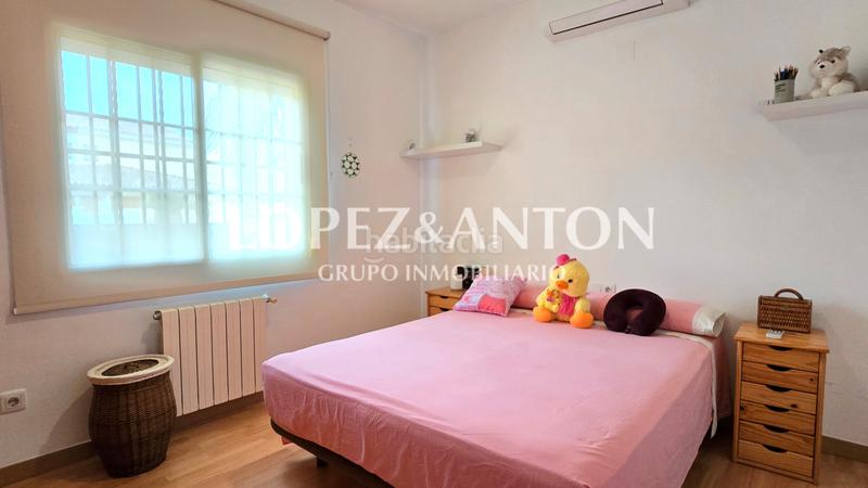 Foto 917029fe-4c41-4cb0-8bcc-b081437ef6c8. Chalet con camino riscaldamento parcheggio piscina in Pobla de Vallbona (la)