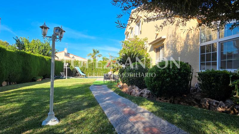 Foto 4bada742-0840-41e9-b789-c00afee90087. Chalet mit heizung parking pool in El Carme-Sant Agustí-Bonavista Eliana (l´)