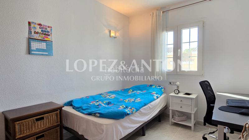 Foto 5ce2a171-e404-4494-9135-637207db92e4. Xalet amb calefacció aparcament piscina a El Carme-Sant Agustí-Bonavista Eliana (l´)