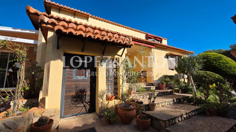 Foto ffec58e8-6a98-4223-8f88-829ed2b106ee. Chalet mit kamin heizung parking pool in Montepilar Eliana (l´)