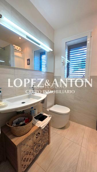 Foto 3f67ef7f-9571-4686-810f-51bc7512349a. Chalet with fireplace heating parking pool in Montepilar Eliana (l´)