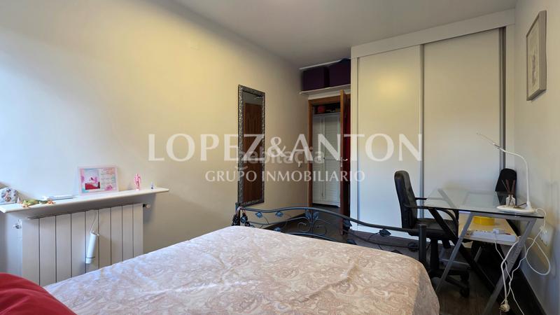 Foto 0ee51d4d-cd33-49cb-ad11-d4d1568784ec. Chalet avec cheminée chauffage parking piscine dans Eliana (l´)