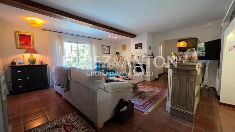 Foto e261fb90-75c0-42d3-b98b-8ad4ac8a1d16. Chalet avec cheminée chauffage parking piscine dans Eliana (l´)