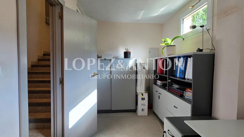 Foto 552f3517-2c53-4d43-b3b2-355f8467034e. Xalet amb aparcament piscina a Montealegre Eliana (l´)