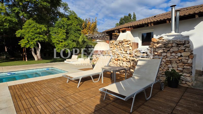 Foto 619739ea-0357-4746-9418-fc01bf7f88c8. Xalet amb aparcament piscina a Montealegre Eliana (l´)