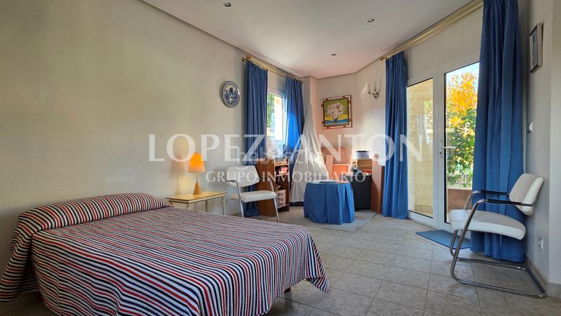 Foto d2e5d321-148e-4f9c-9b80-a31c89a49485. Xalet amb aparcament piscina a Montealegre Eliana (l´)