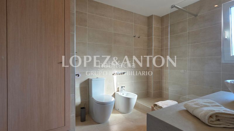 Foto d3e42f15-4811-4b1d-b0ca-0d76d2f002e6. Xalet amb aparcament piscina a Montealegre Eliana (l´)