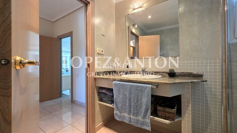 Foto e132798b-b576-4187-ae3d-550feabb0ffb. Xalet amb aparcament piscina a Montealegre Eliana (l´)