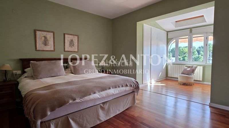 Foto ee296053-fca4-476b-8ee8-82b546c68753. Xalet amb xemeneia calefacció aparcament piscina a Eliana (l´)