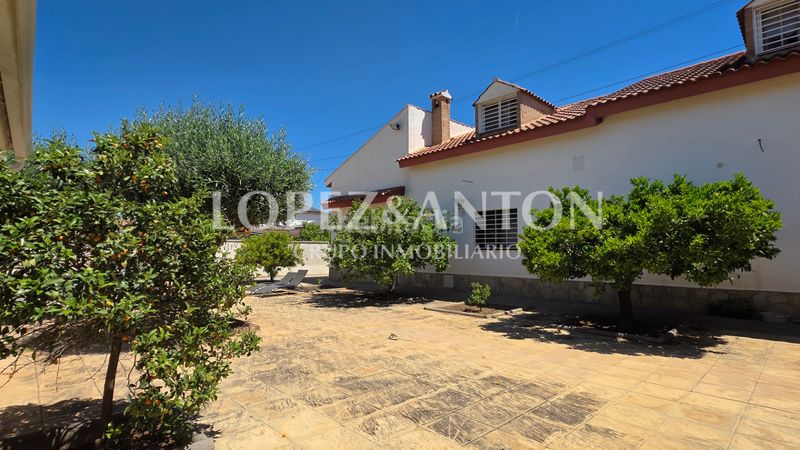 Foto 823862f8-d7b5-4a9a-adff-740f07e29ff3. Chalet en El Carme-Sant Agustí-Bonavista Eliana (l´)