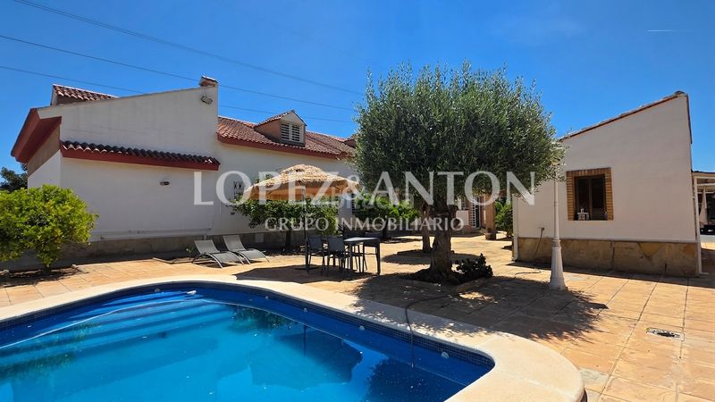 Foto af37b5f6-34a0-471f-a6bf-929ecbfb682e. Chalet en El Carme-Sant Agustí-Bonavista Eliana (l´)