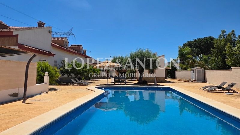 Foto e2966e1f-25d1-4cd4-9efb-857e9804587e. Chalet en El Carme-Sant Agustí-Bonavista Eliana (l´)