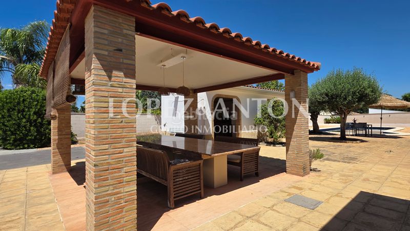 Foto e5e377f1-2499-43a8-b319-086ab7d8e453. Chalet en El Carme-Sant Agustí-Bonavista Eliana (l´)