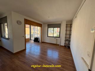 Piso  Avinguda de girona. Espacioso i céntrico ático listo para entrar a vivir, con párqui