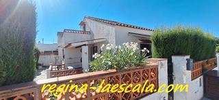 Haus  Carrer fitora. Una bonita casa, en una zona residencial tranquila y a la vez a