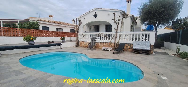 Foto 7ef97997-e690-4f38-8a93-340b065e8ee1. Chalet avec parking piscine dans Riells Escala (L´)