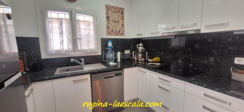 Foto d435996e-867b-4044-b491-f9fd19bb5fb7. Chalet avec parking piscine dans Riells Escala (L´)