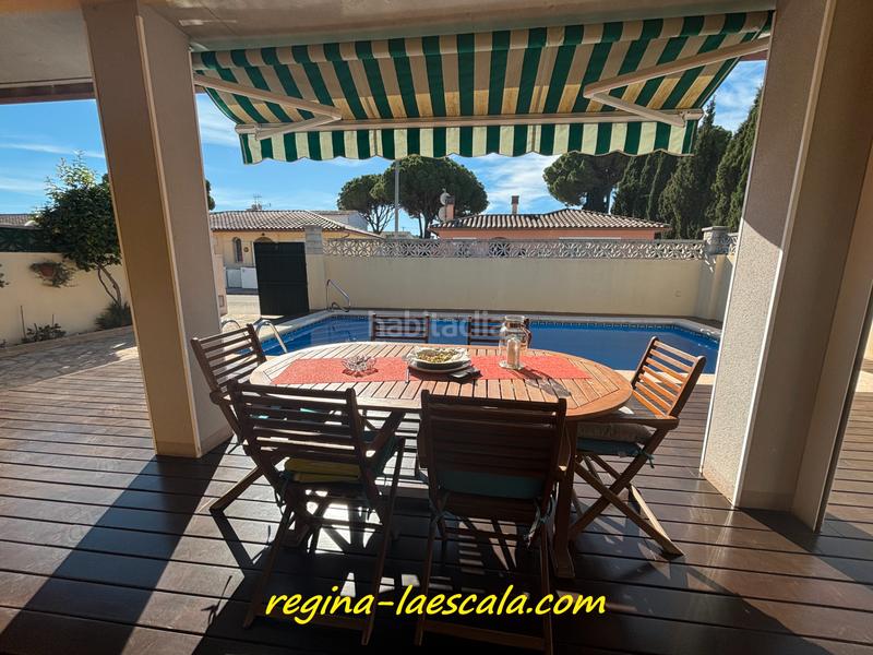 Foto 1a5cef23-a145-487f-86f7-a6f66ec2436c. Xalet amb calefacció aparcament piscina a Riells Escala (L´)