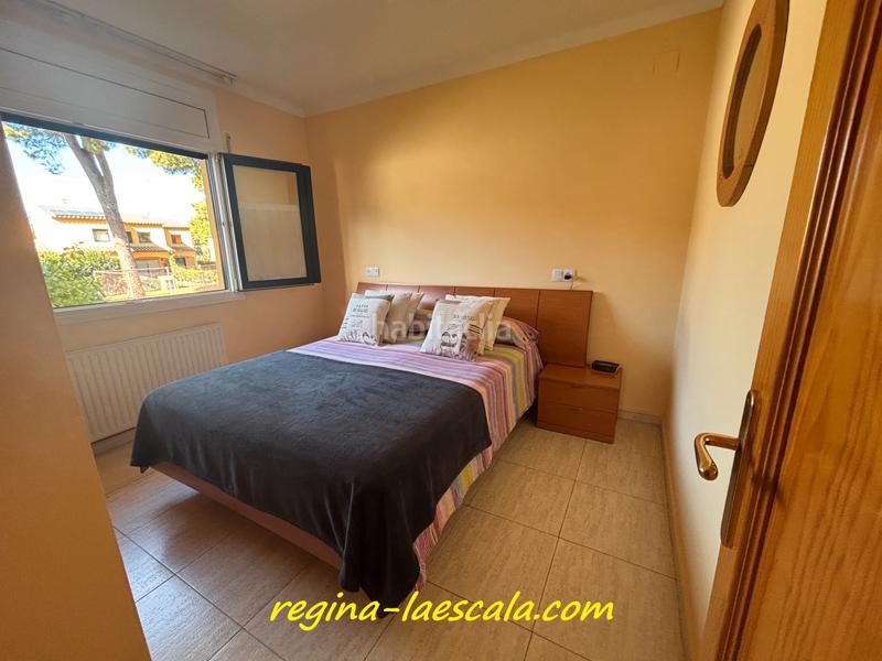 Foto 20e41924-691b-456f-847c-2f0bdb511660. Xalet amb calefacció aparcament piscina a Riells Escala (L´)