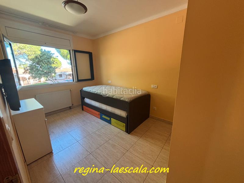 Foto 917727b9-b746-4a68-b6b7-f4dd35d3d2a3. Xalet amb calefacció aparcament piscina a Riells Escala (L´)