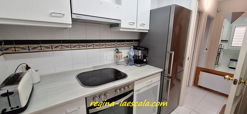 Foto 1acf5d84-37db-40f0-ab5e-89c5289a5179. Pis amb calefacció aparcament piscina a Eixample Residencial Escala (L´)