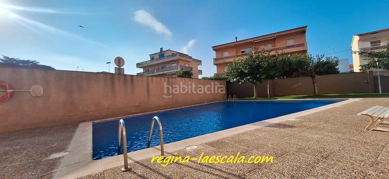 Foto a563ebc7-35e5-4575-9a82-439c5425a552. Pis amb calefacció aparcament piscina a Eixample Residencial Escala (L´)