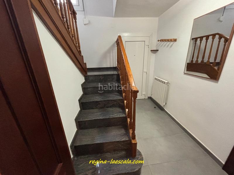 Foto 2759e87d-3fab-405c-9b3e-a8669af872e0. Casa a schiera con riscaldamento in Centre Vic