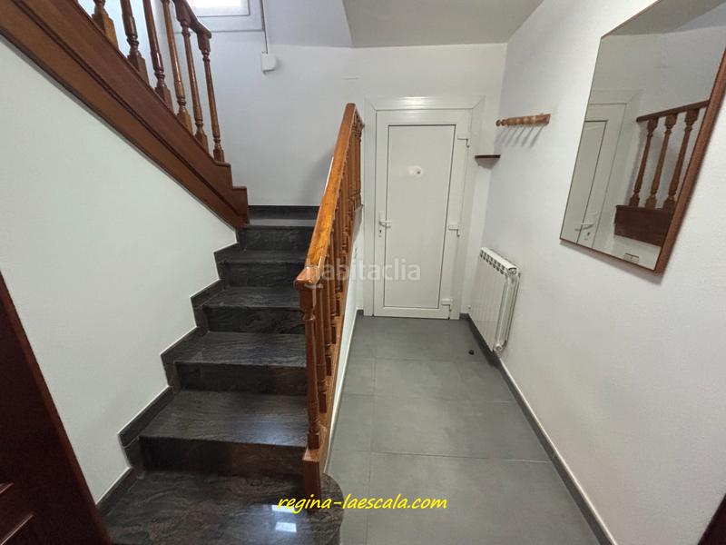 Foto 283179ba-30c9-4728-aed0-de58c5155e64. Casa a schiera con riscaldamento in Centre Vic