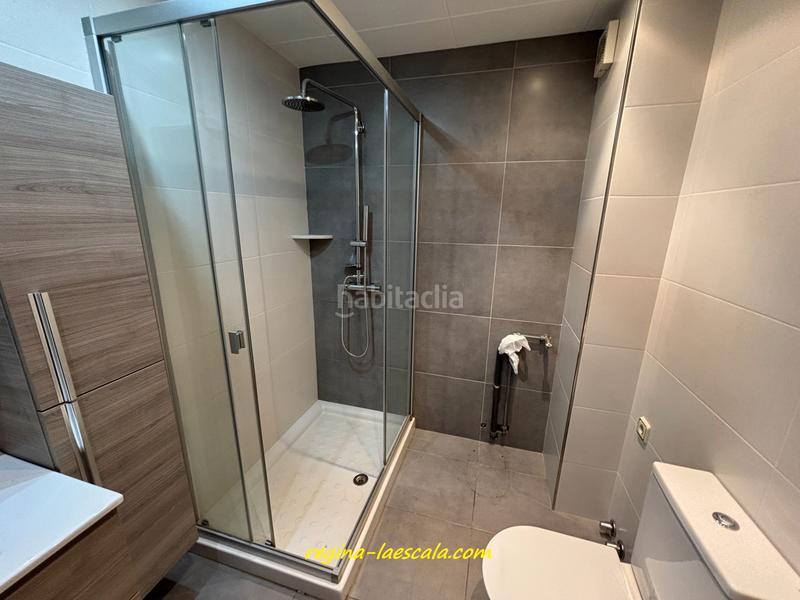 Foto b45f8b25-776f-4a96-9379-95f7687ceae6. Casa a schiera con riscaldamento in Centre Vic