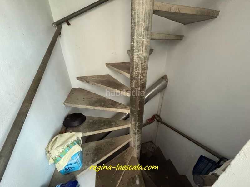 Foto 52dff0a5-a0b4-4a55-8a62-9dfac9cad7ad. Casa adossada amb xemeneia calefacció aparcament a Escala (L´)