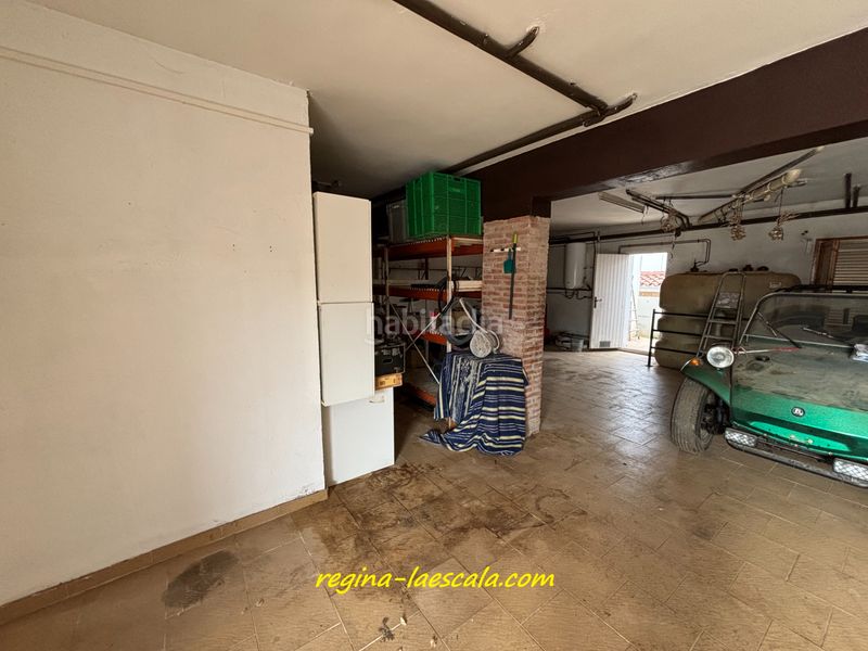 Foto 7c07b2e9-76e6-4d2b-beca-330967624527. Casa adossada amb xemeneia calefacció aparcament a Escala (L´)