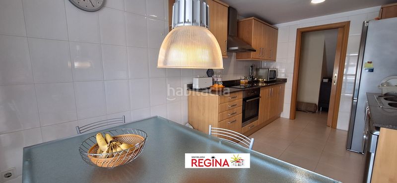 Foto 7690fa99-e70b-4b50-b4c8-3f412dd2b453. Àtic amb calefacció aparcament a Nucli Antic Escala (L´)