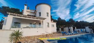 Chalet  Carrer llierca. Impresionante casa con piscina con vistas al mar.