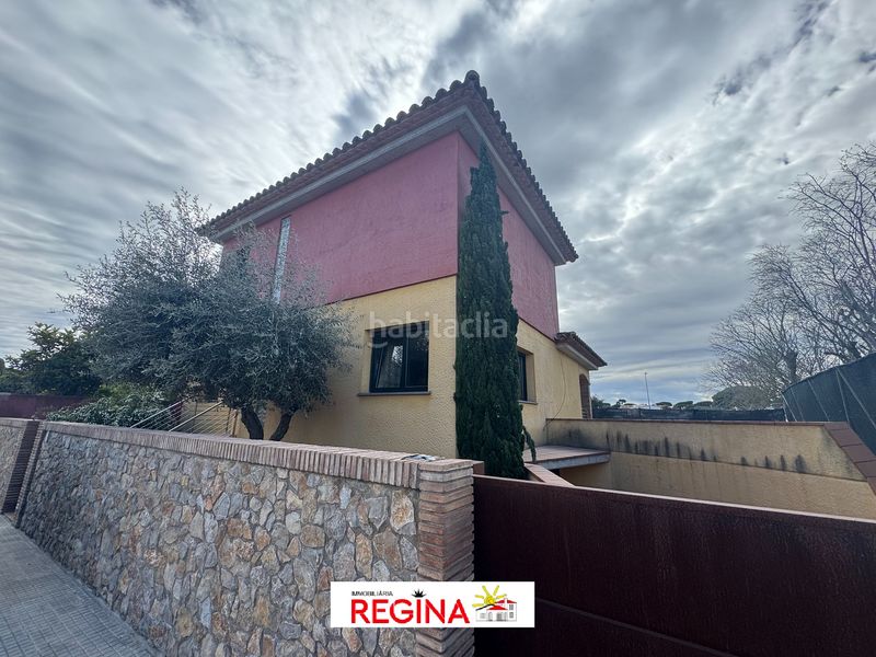 Foto b0c199cc-51a3-4b6d-93d1-979bef294513. Casa amb calefacció aparcament piscina a Riells Escala (L´)