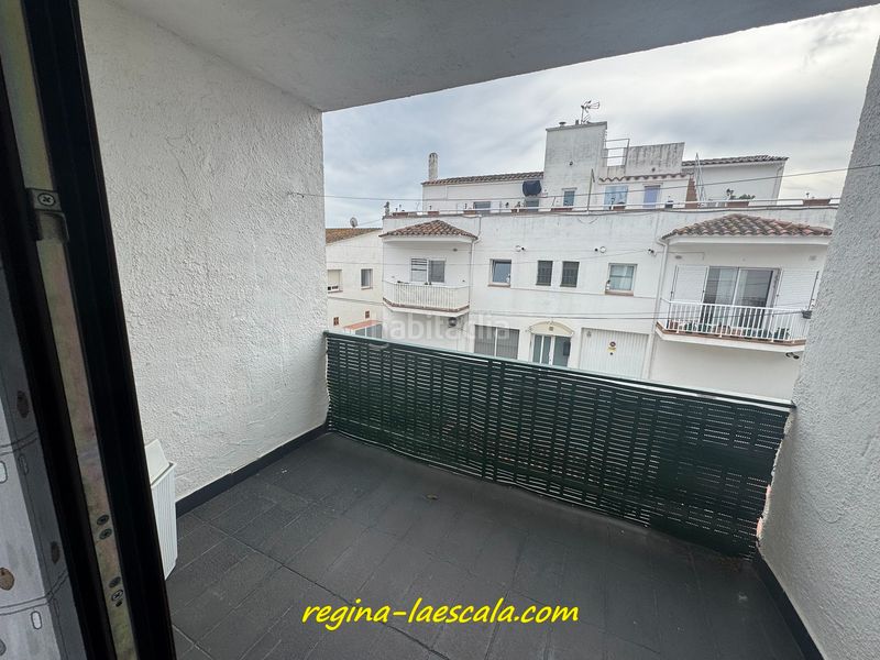 Foto 825ae500-af6c-4a77-8cb1-384e5893dc93. Estudi a Riells Escala (L´)